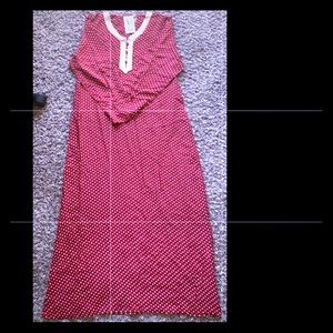 ❌ SOLD ON ANOTHER APP❌🌹 night gown 🌹